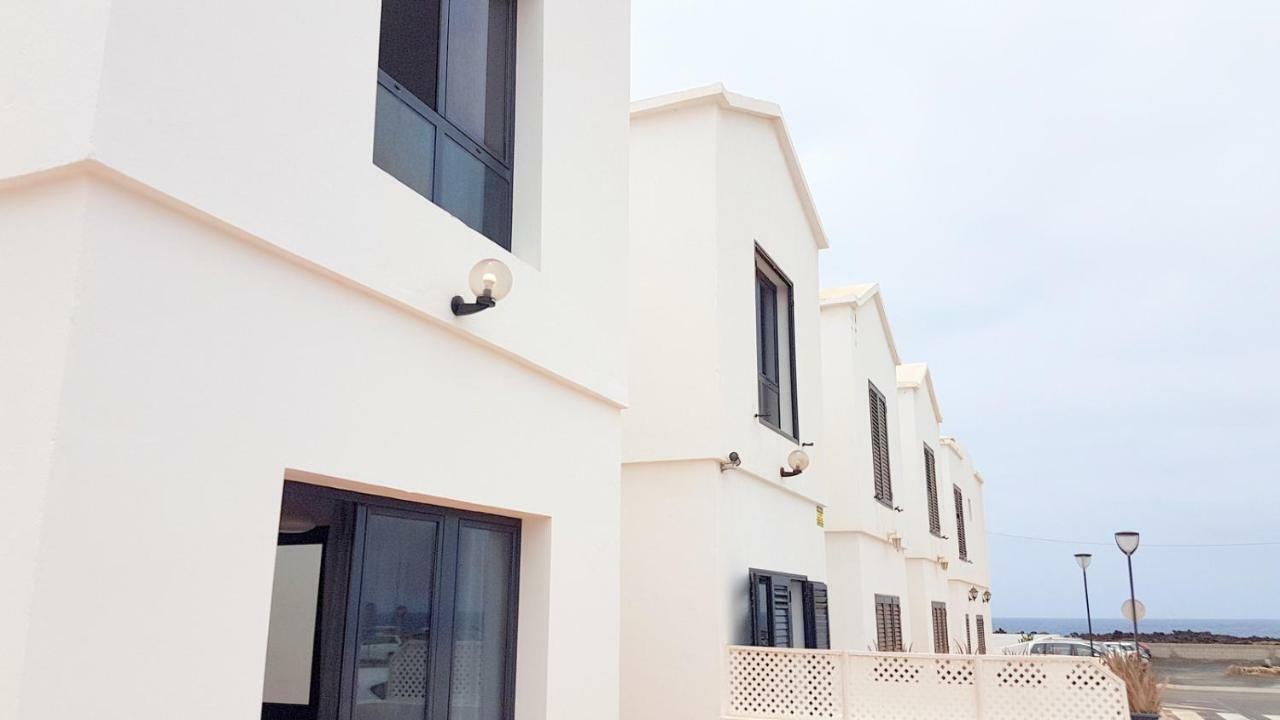 Vila The White House Orzola Exteriér fotografie